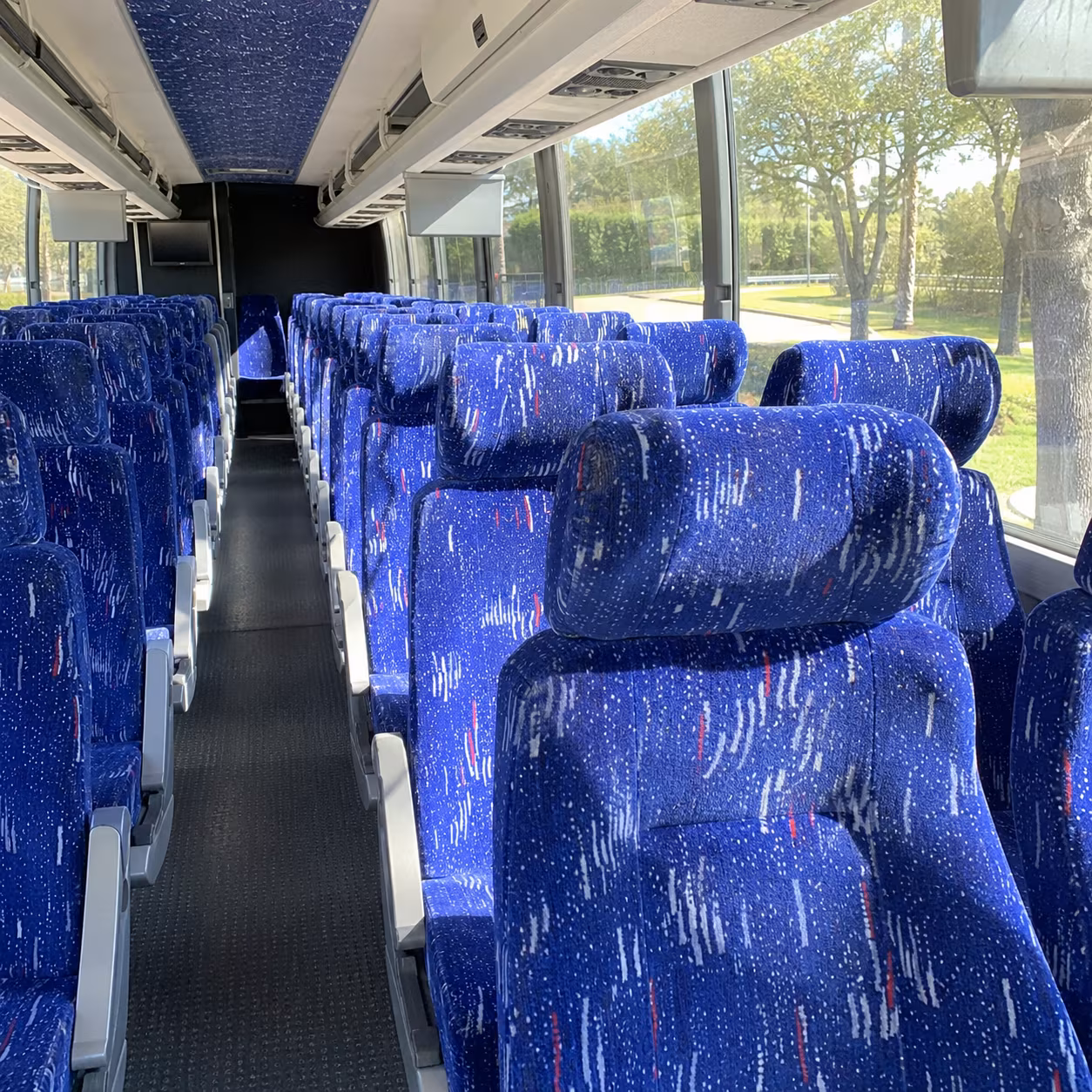charter buses to the pennsylvania state capitol and state museum make the trip effortless