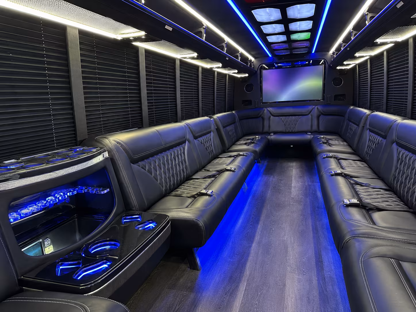 harrisburg 20 passenger party bus inside