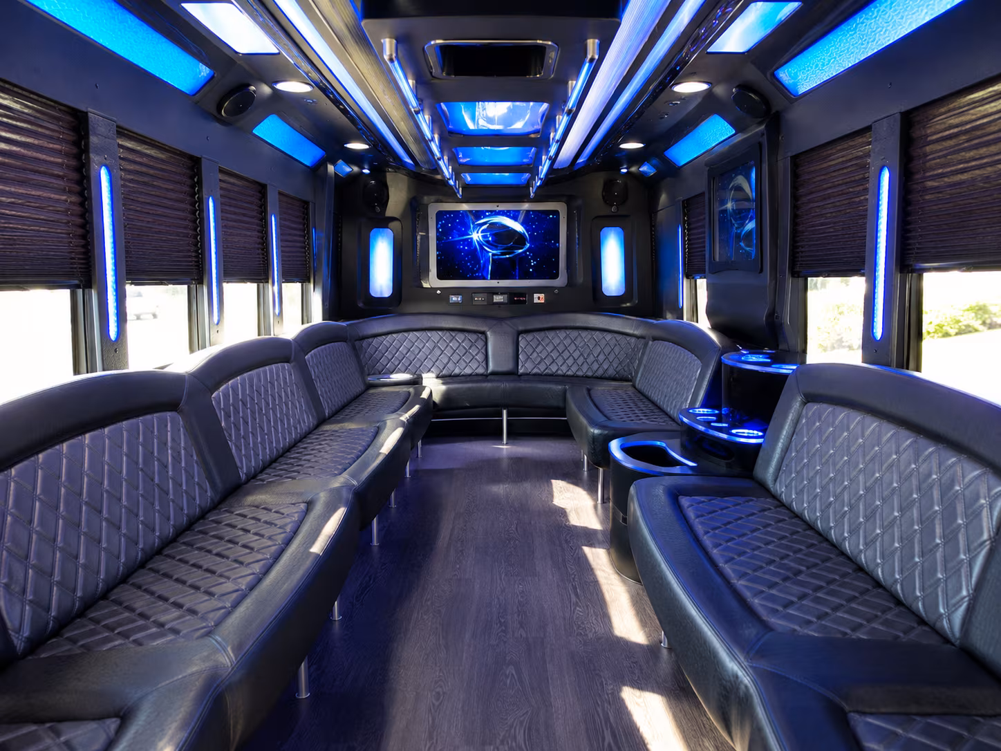 harrisburg 28 passenger party bus inside