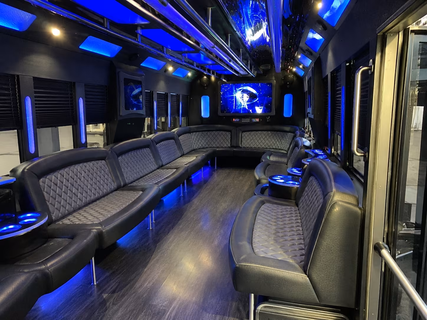 harrisburg 28 passenger party bus interior