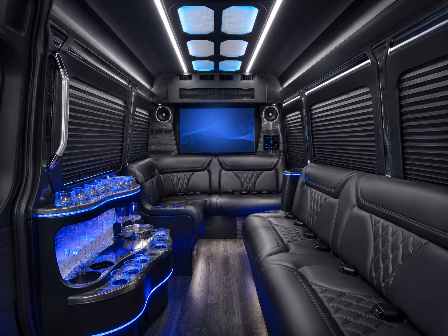 harrisburgcharterbuscompany com is ready to help with school and educational group travel from harrisburg