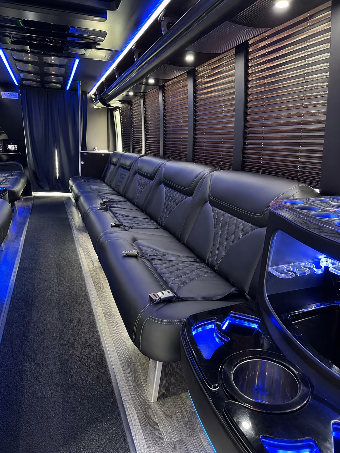 hollywood casino at penn national race course party bus rental